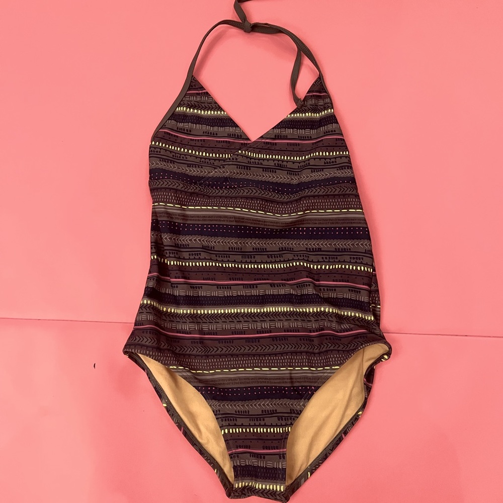 Tea collection bathing suit in excellent condition.